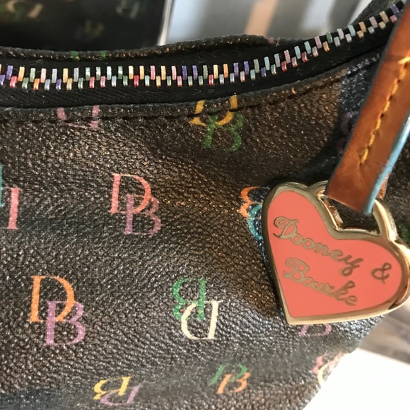 Vintage Dooney and Bourke Handbag - Picture 3 of 8